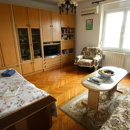 Persich Apartment Pula